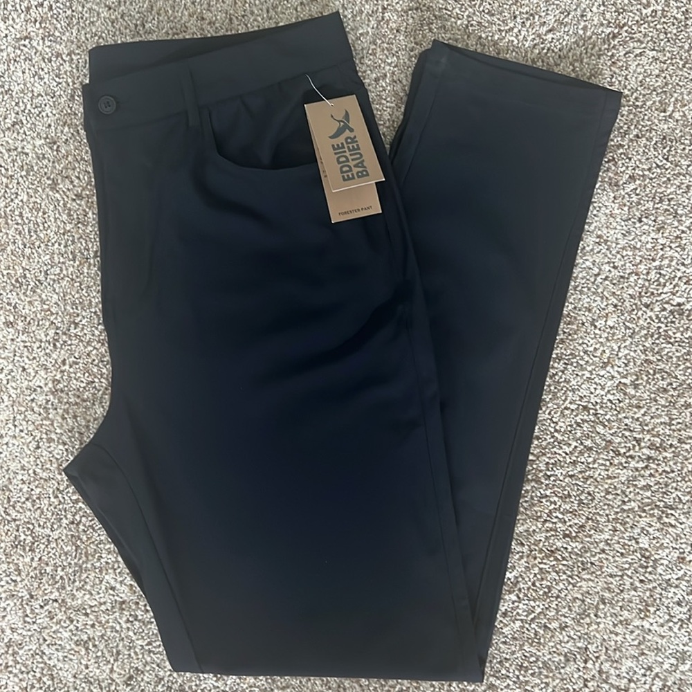 Eddie Bauer Men’s Forester 34x32 straight tapered fit performance - Black